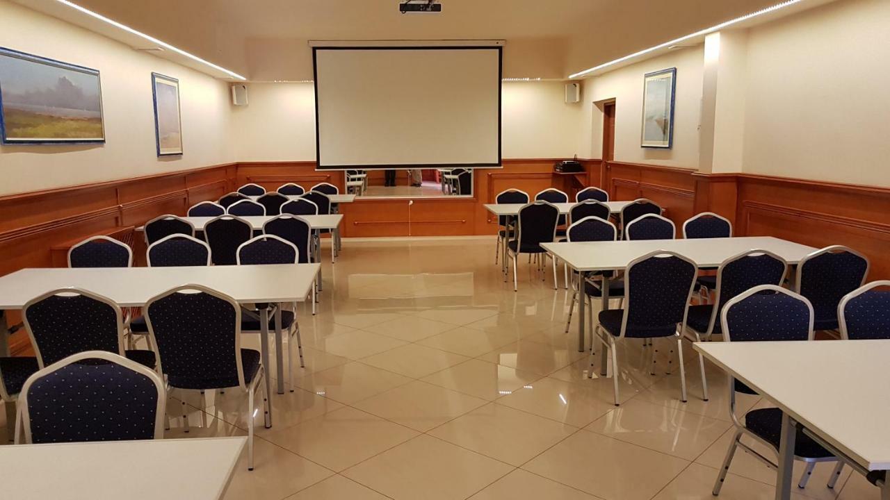Hotel Korona Słubice Dış mekan fotoğraf