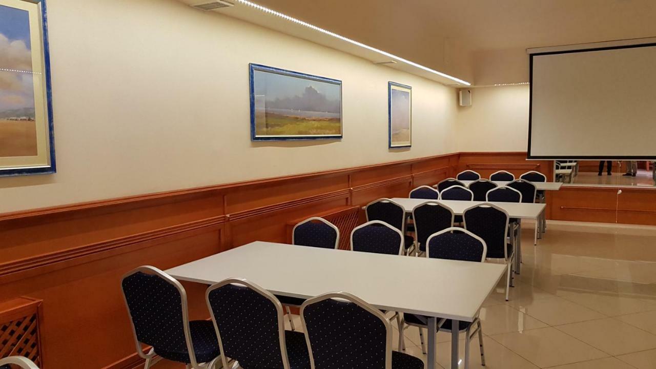 Hotel Korona Słubice Dış mekan fotoğraf